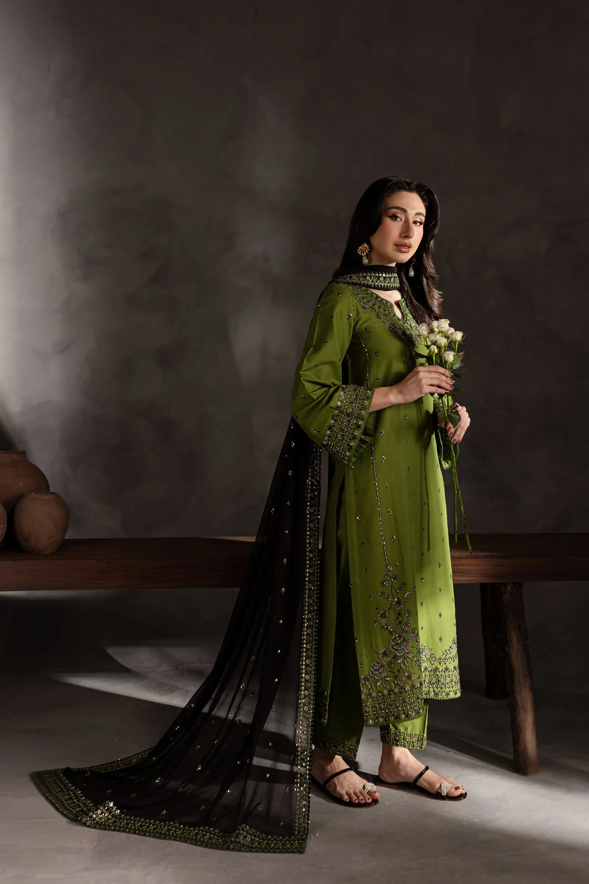 Ezzah Embroidered 3pc - Image 4