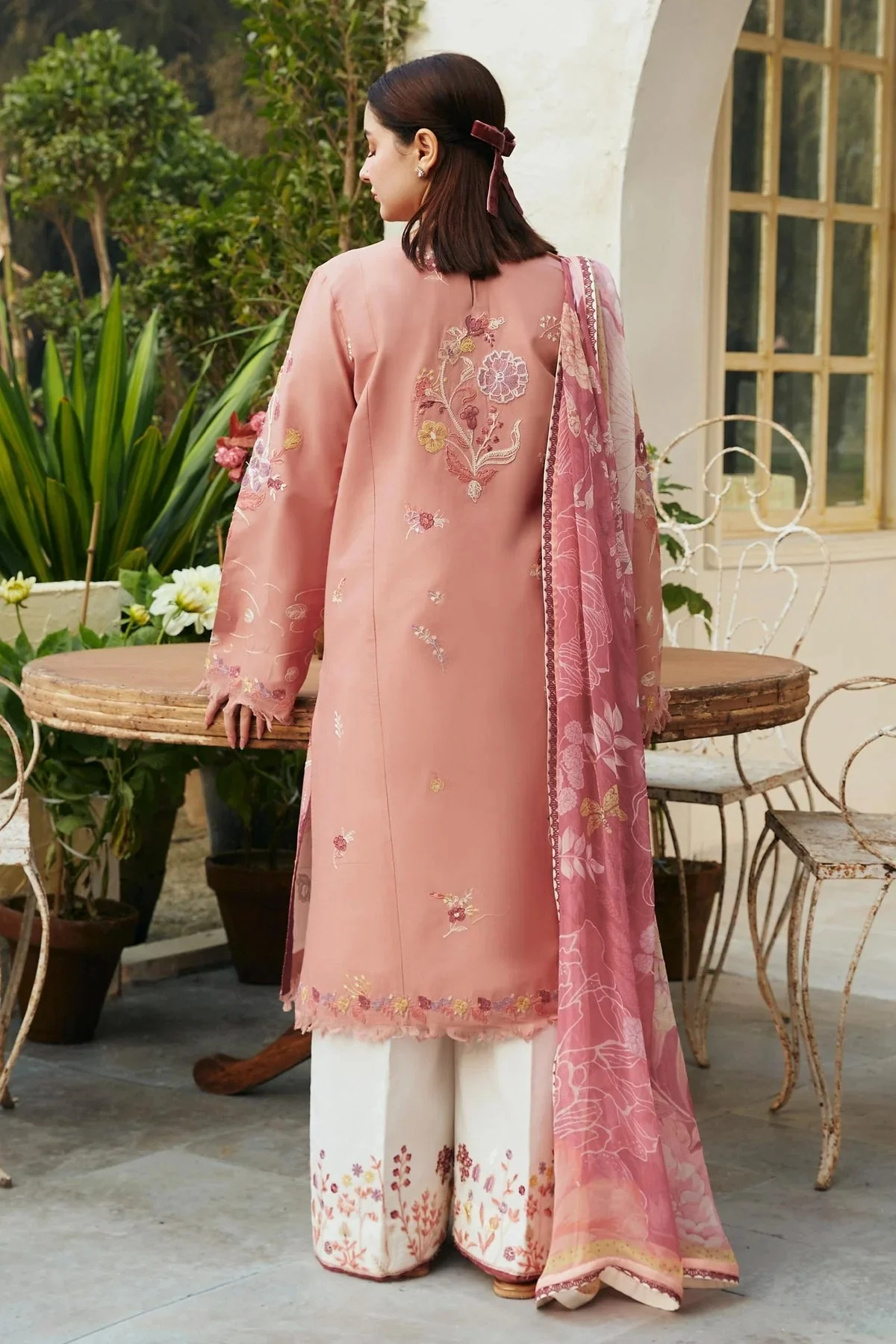 Sahrosh Embroidered 3pc - Image 3