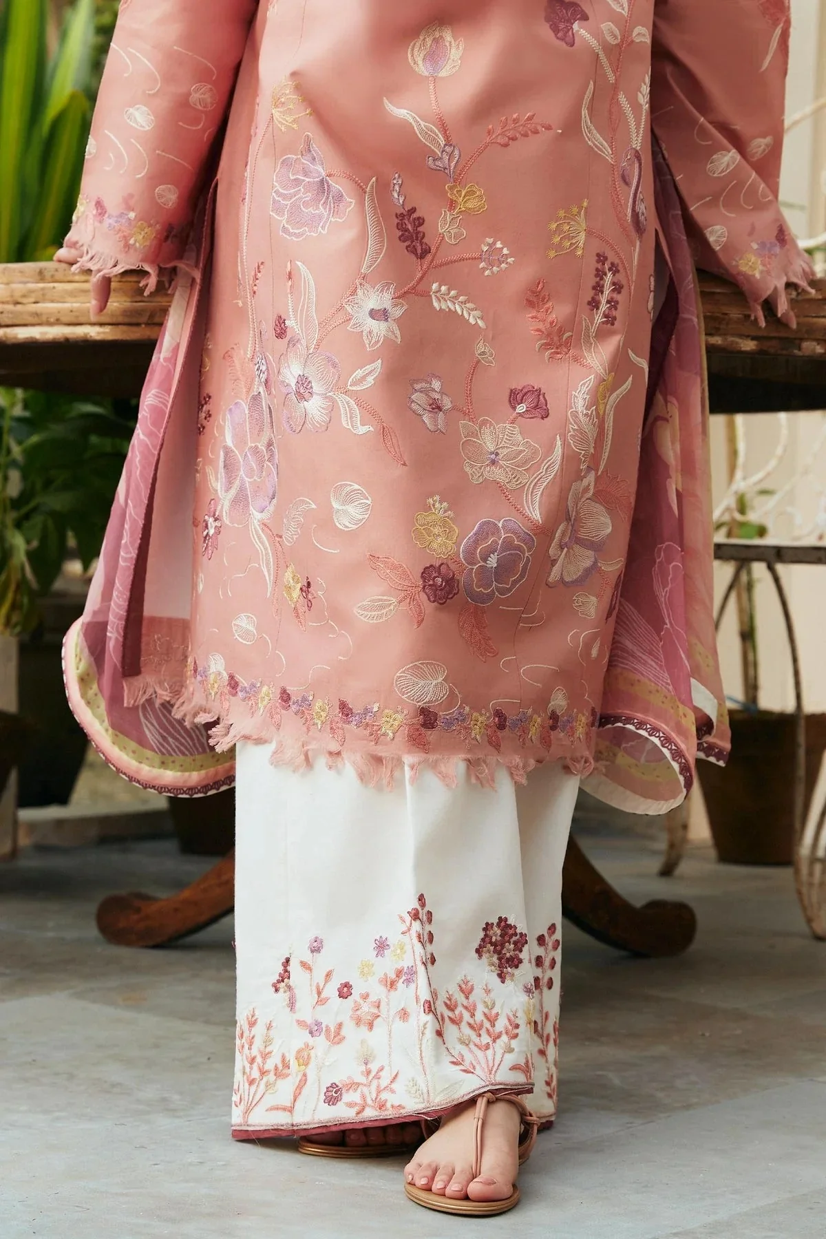Sahrosh Embroidered 3pc - Image 6