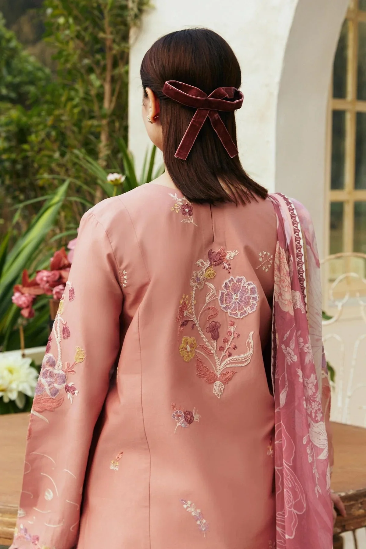 Sahrosh Embroidered 3pc - Image 7