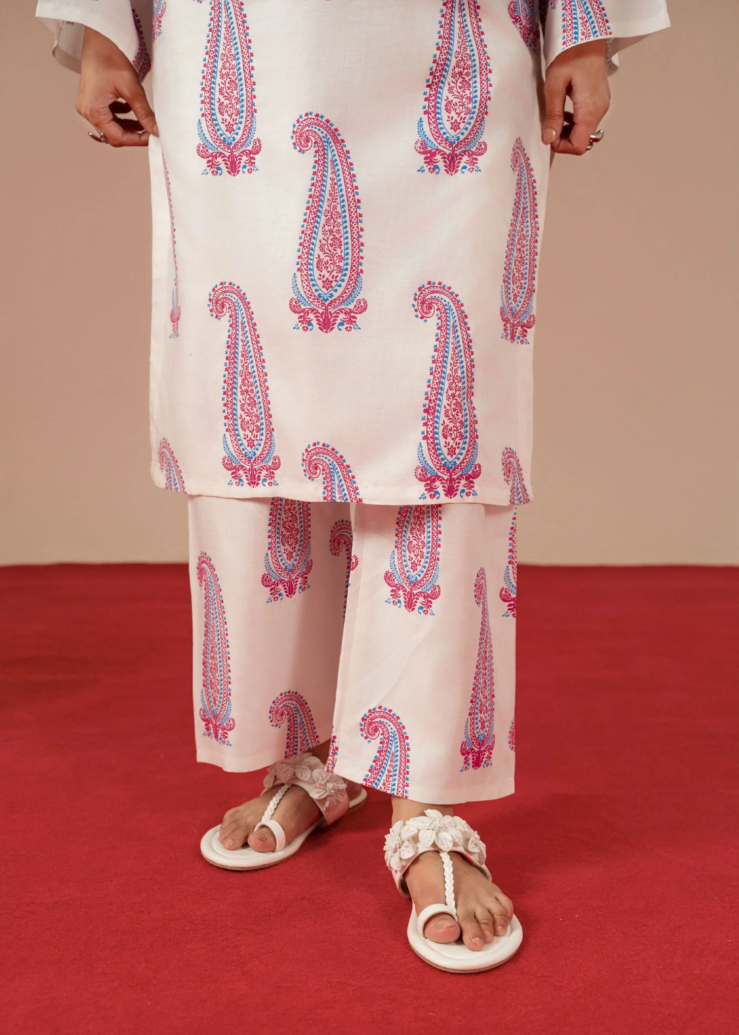 Soha white 2pc - Image 7